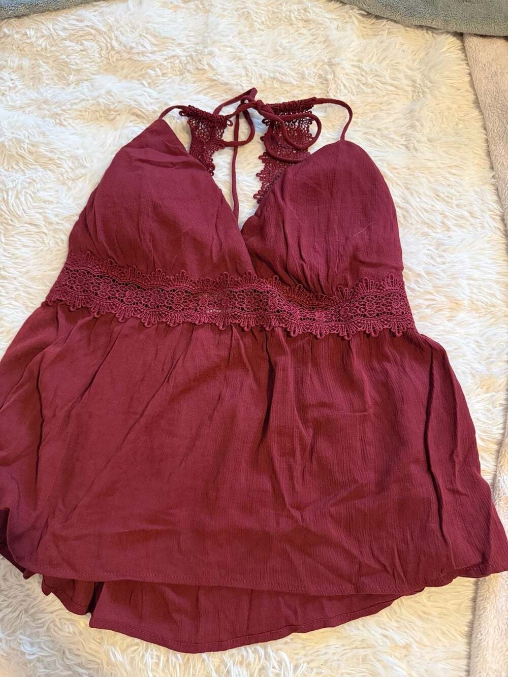 Red Lacey top red/burgundy color women’s EUC